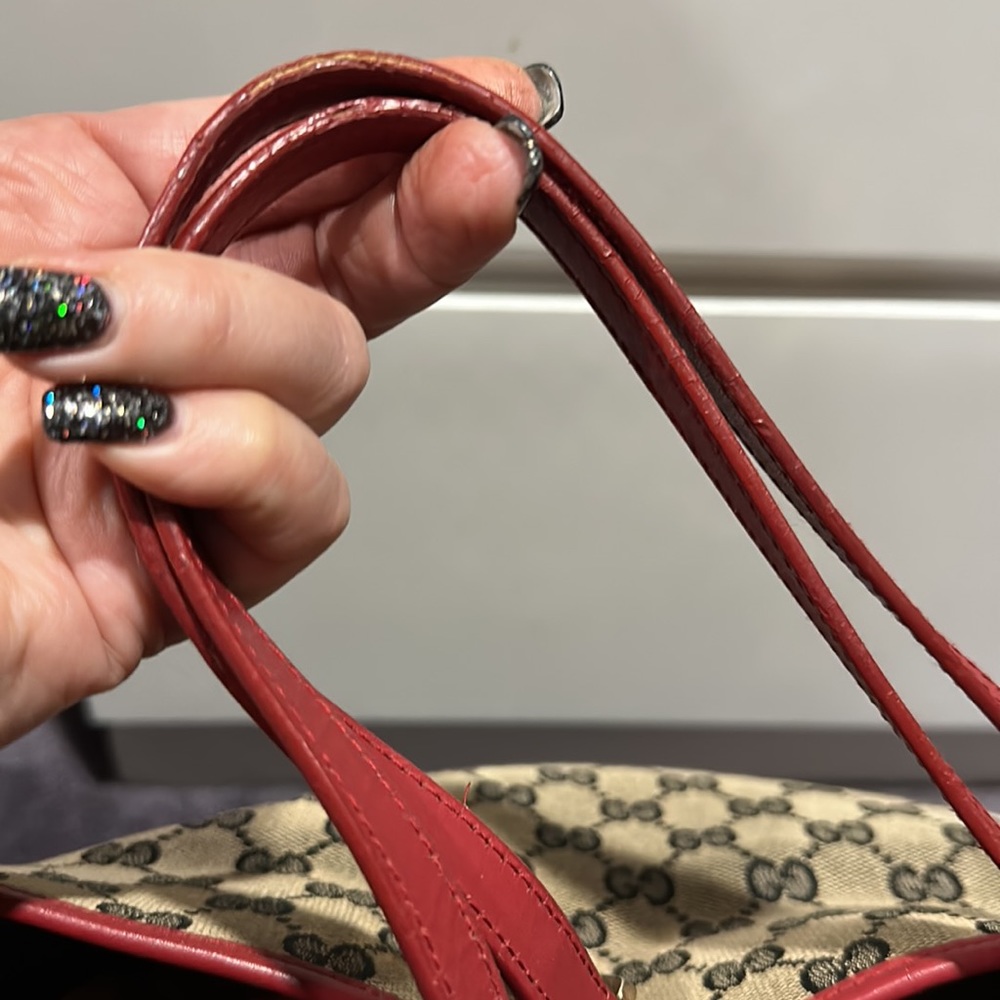 Gucci Signature Print Canvas Tote with red leather handles and trim. - Picture 3 of 17